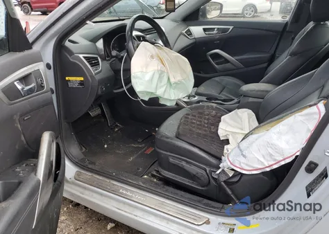 2015 Hyundai Veloster z USA, uszkodzony, nr VIN KMHTC6AD1FU218356